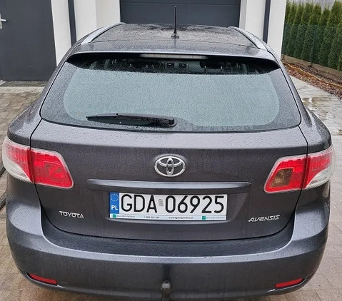 Toyota Avensis cena 16800 przebieg: 323300, rok produkcji 2009 z Ząbki małe 106